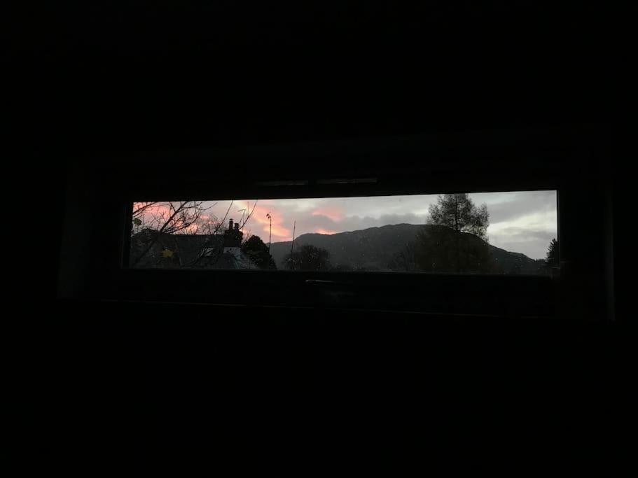 The Den - Your Cosy Sleepover Space Saint Fillans Εξωτερικό φωτογραφία